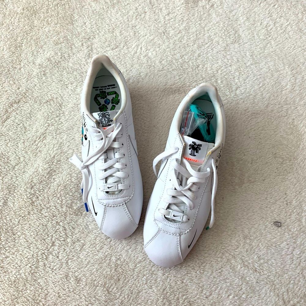 NWT Authentic Nike “Earth Day” Cortez Sneakers Eu42.5
